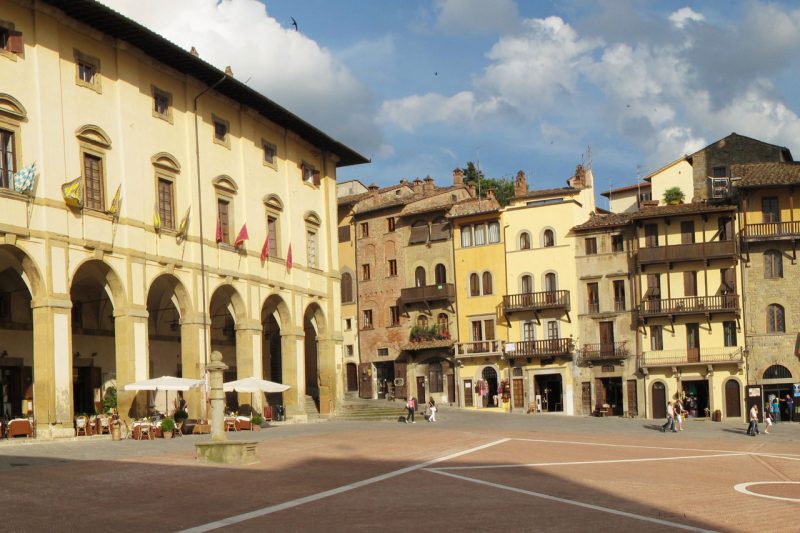 <!--1-->Arezzo